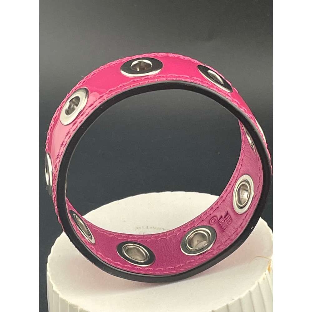 Coach Y2K Hot Pink Patent Leather Grommet Bangle Wide 1" Statement Bracelet vtg - Picture 3 of 10